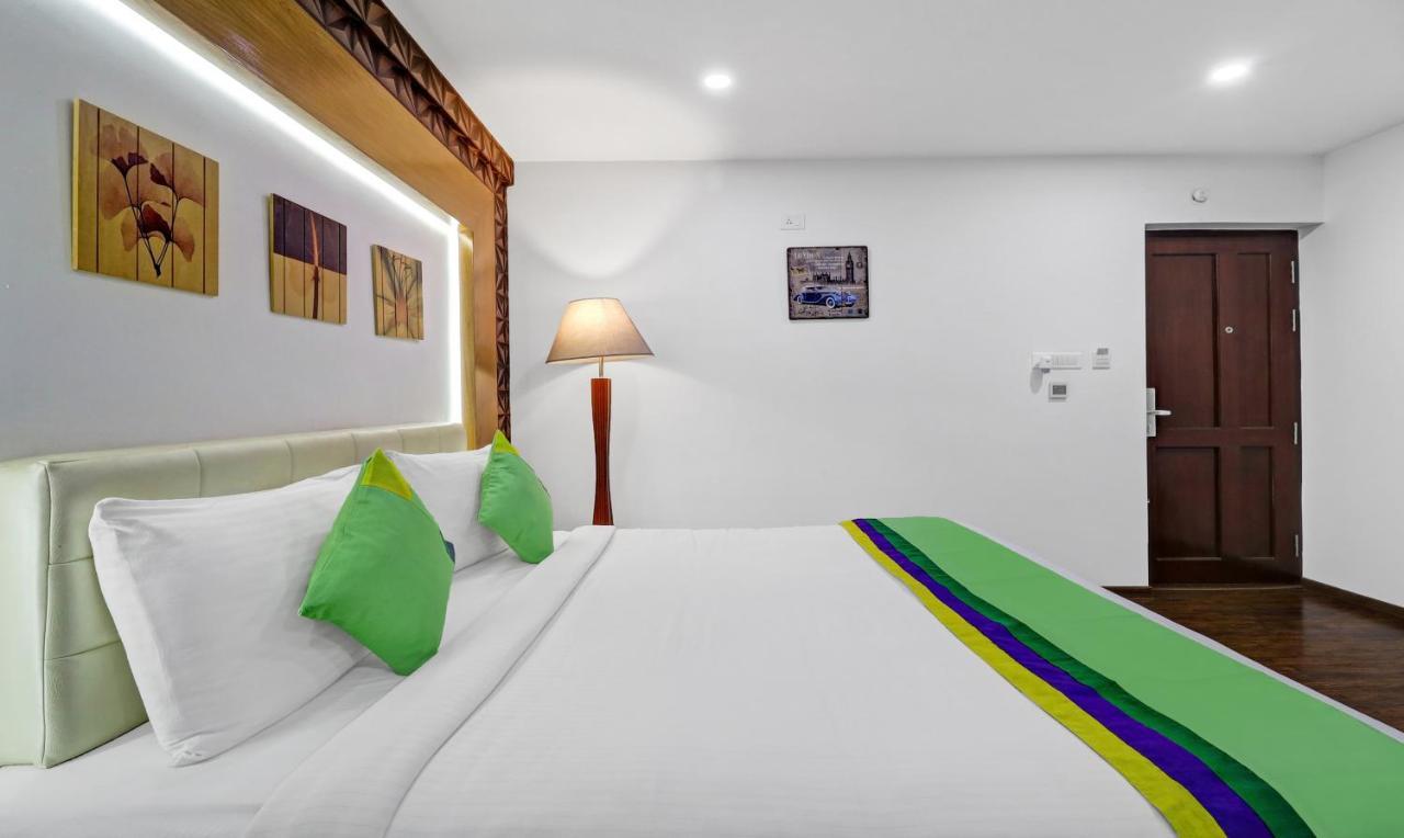 Treebo Trend The White Tree Hope Farm Junction Hotell Bangalore Exteriör bild
