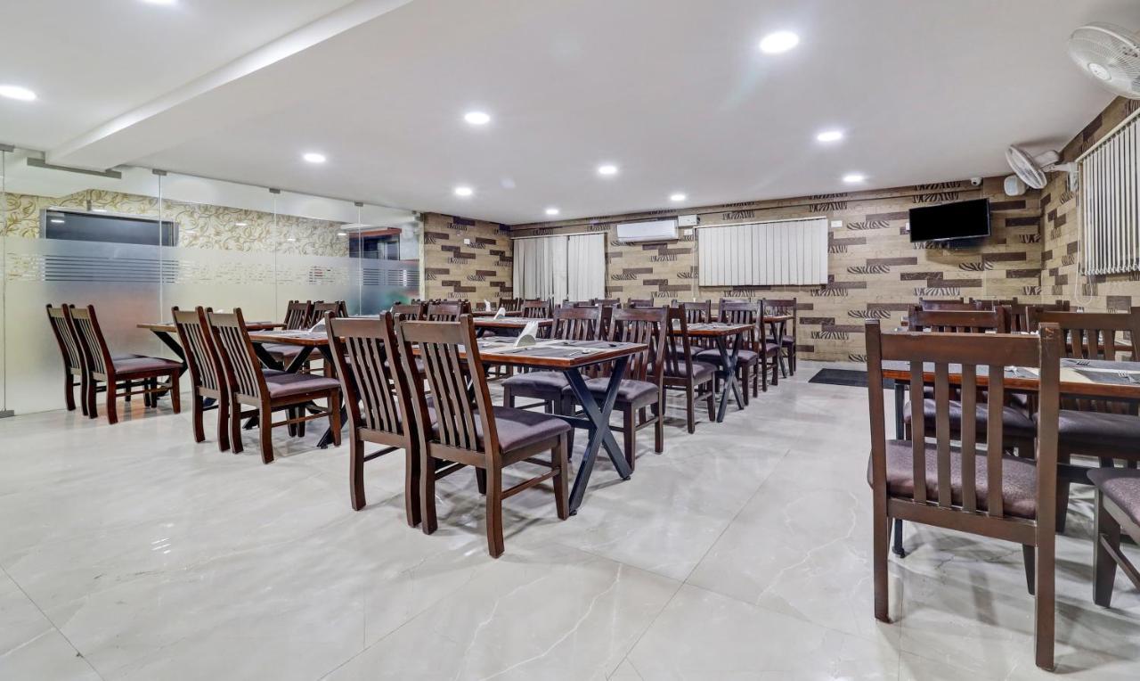Treebo Trend The White Tree Hope Farm Junction Hotell Bangalore Exteriör bild