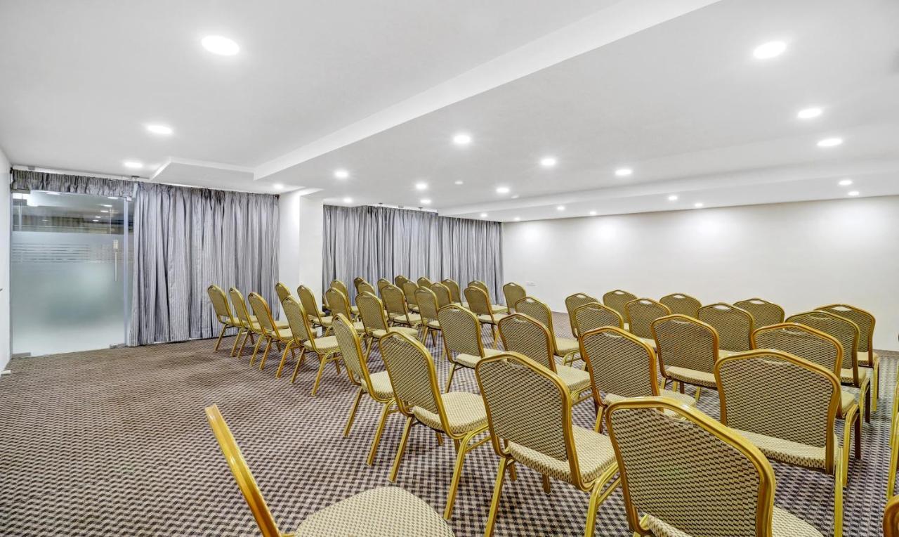 Treebo Trend The White Tree Hope Farm Junction Hotell Bangalore Exteriör bild