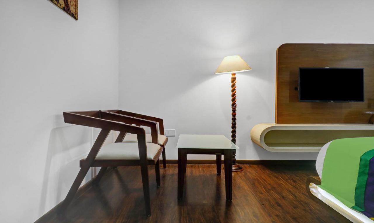 Treebo Trend The White Tree Hope Farm Junction Hotell Bangalore Exteriör bild