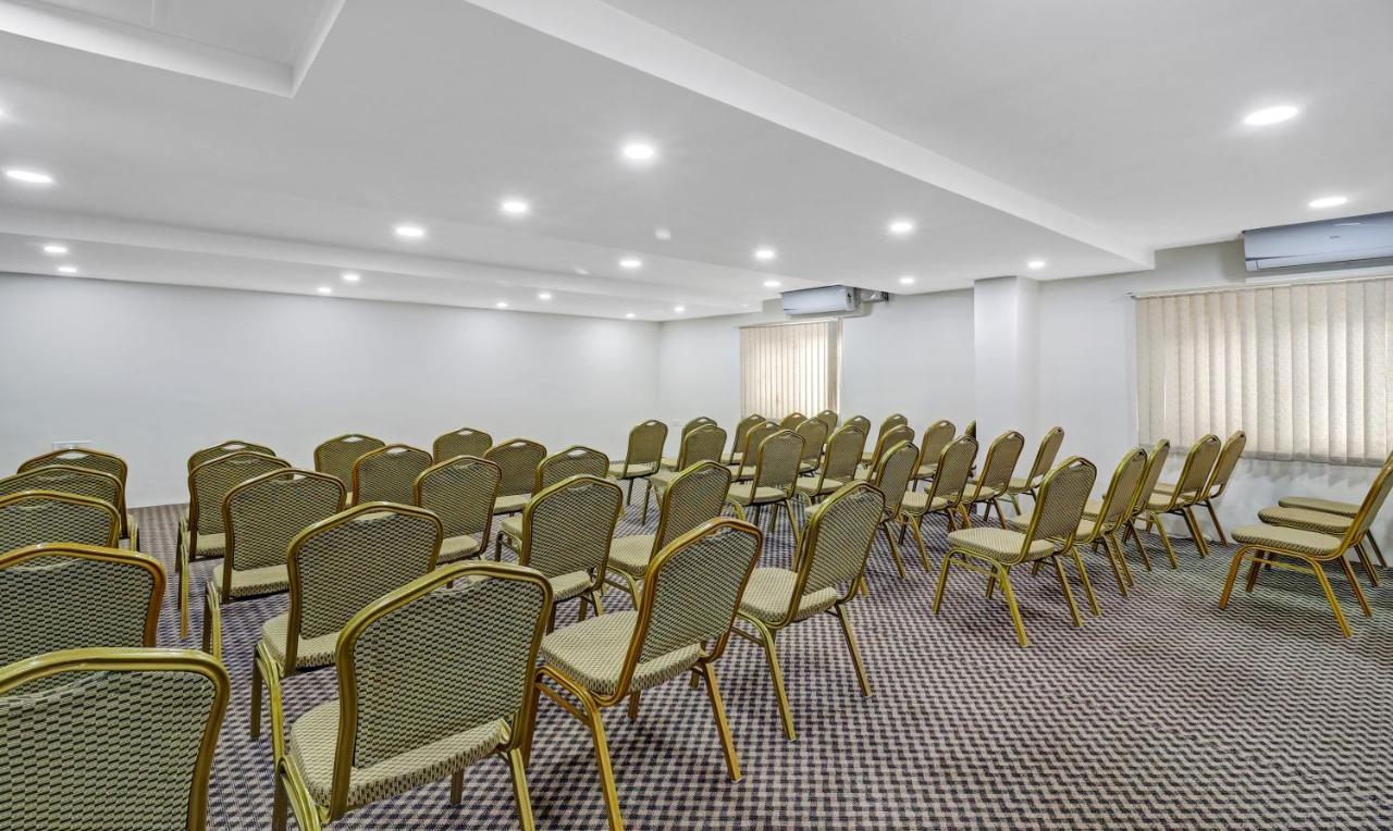 Treebo Trend The White Tree Hope Farm Junction Hotell Bangalore Exteriör bild