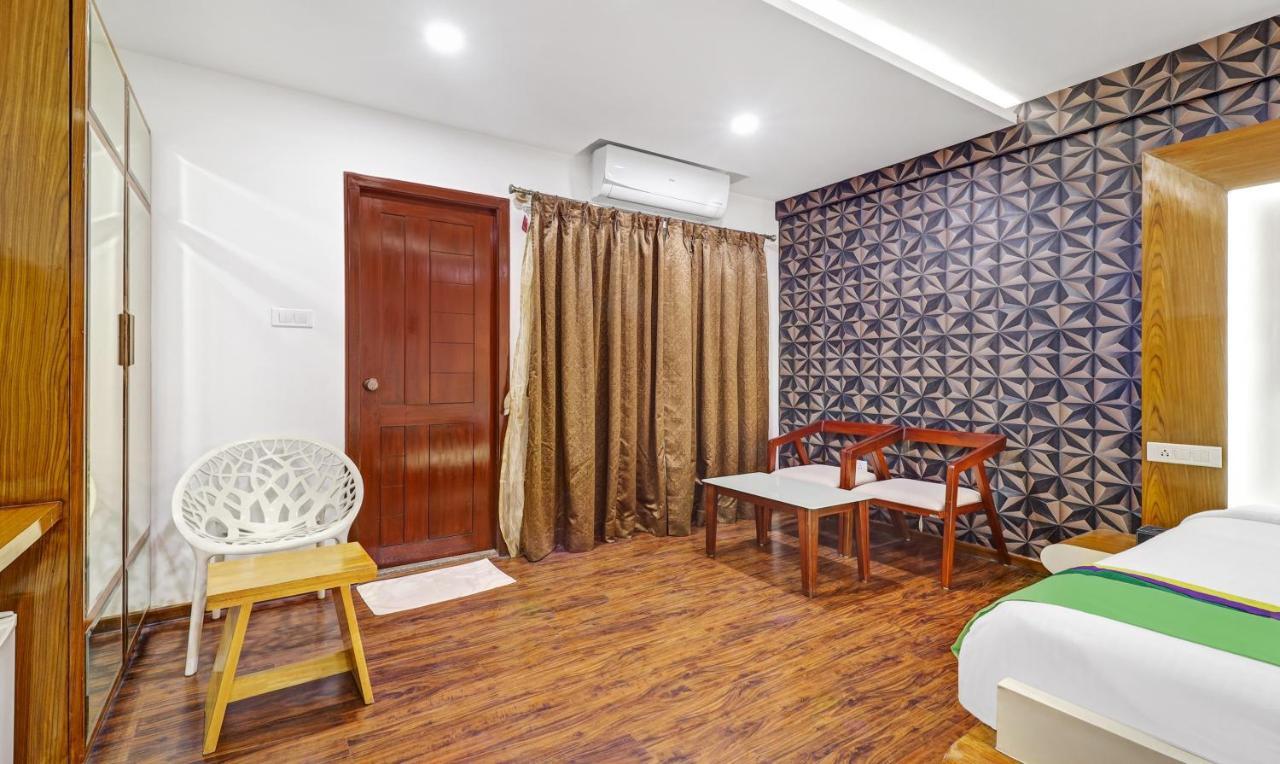 Treebo Trend The White Tree Hope Farm Junction Hotell Bangalore Exteriör bild